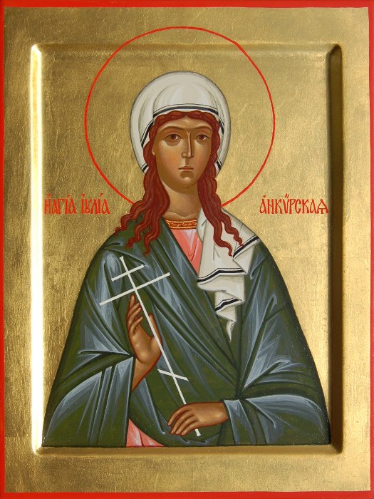 Поясная икона святой мученицы Иулии Анкирской, с золотым фоном